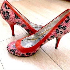 NAUGHTY MONKEY PUMP/HEELS WOMEN. 9